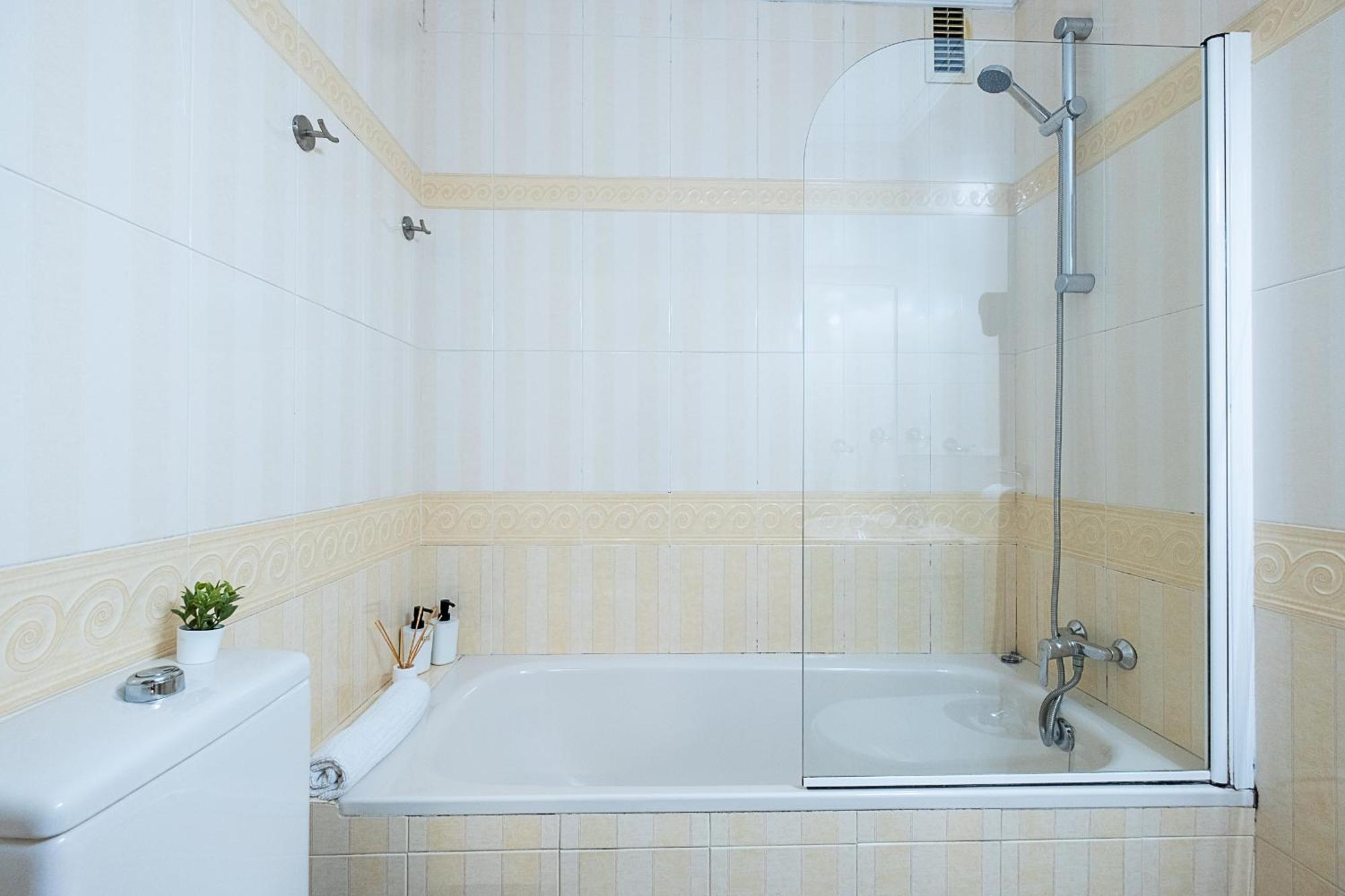 Apartamento New Folch Sevilla A Екстериор снимка