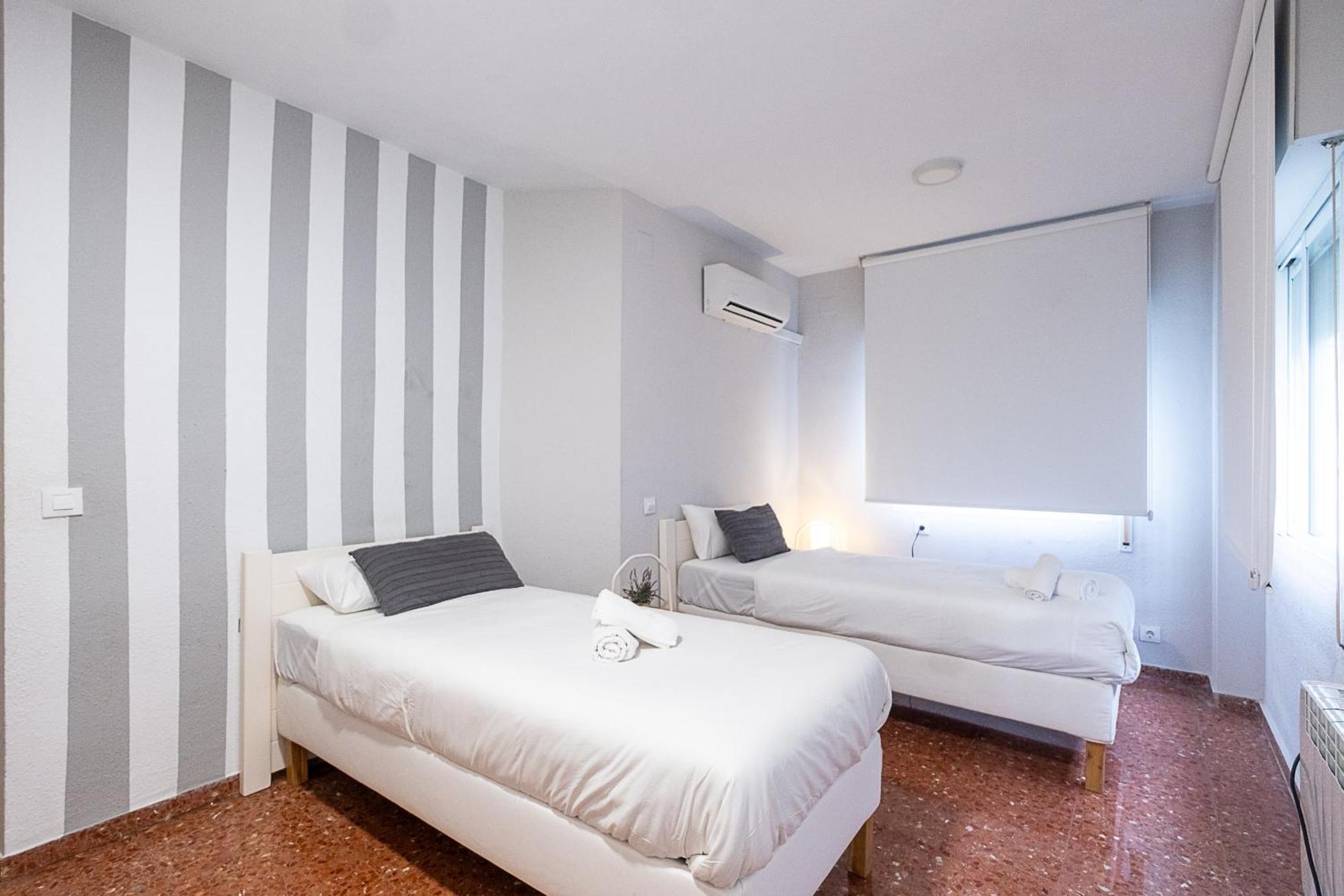 Apartamento New Folch Sevilla A Екстериор снимка